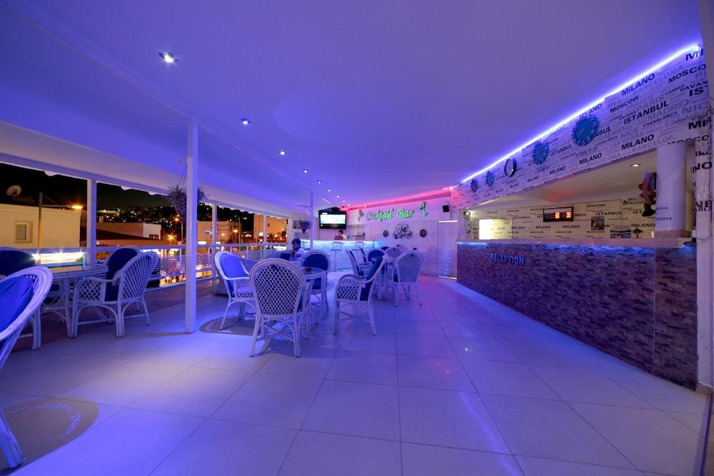 Sky Nova Hotel & Suites Bodrum Exterior foto